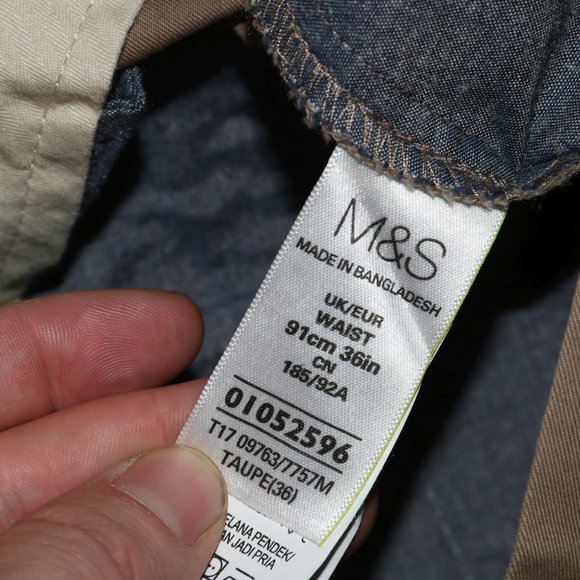 M&S Collection Stormwear Shorts - Waist 36x10.5 Inseam - Length 22 - Rise 12 - Picture 6 of 6